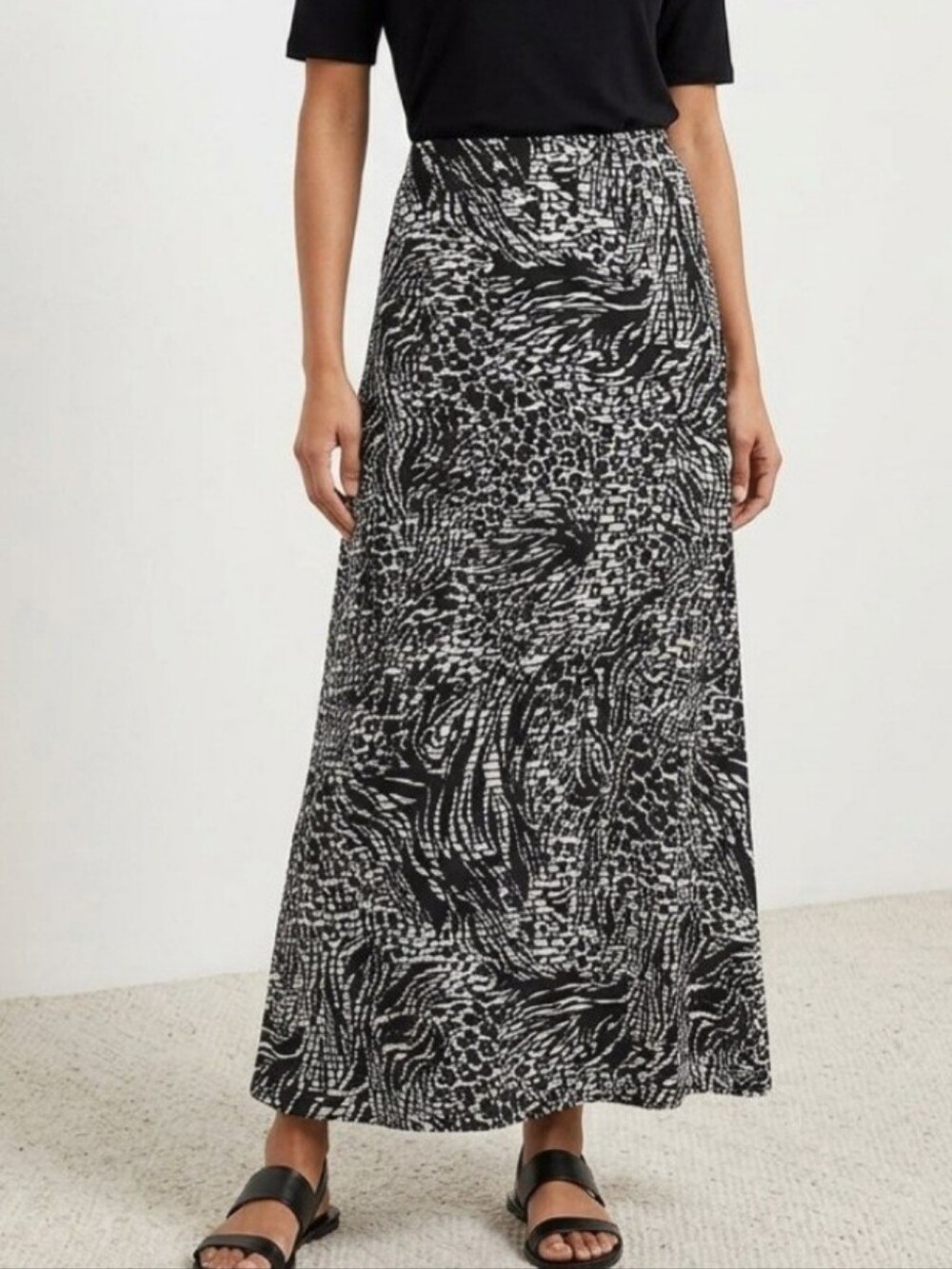 ECI New York Black & White Patterned Maxi Skirt
